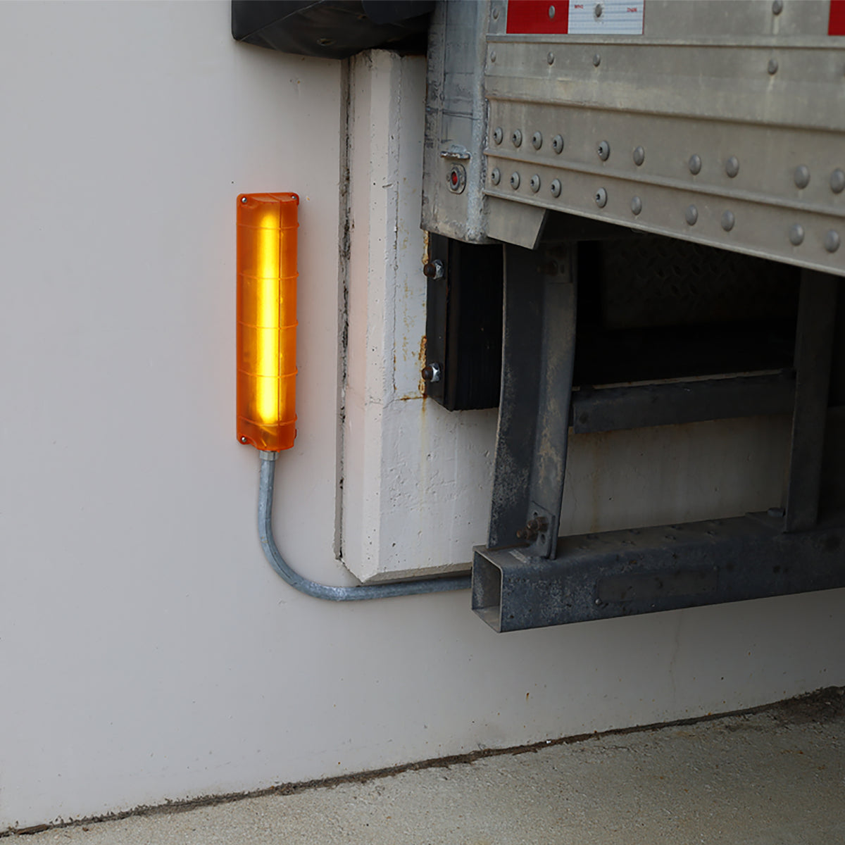 TriLite DGLED LED Loading Dock Guide Light Set