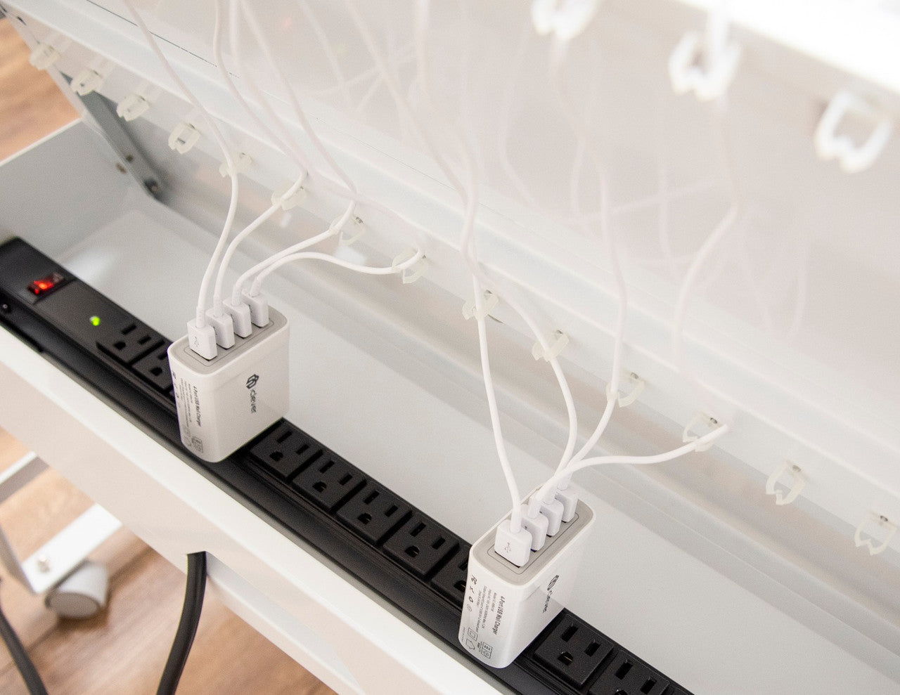 Luxor 16-Tablet / Chomebook Open Charging Cart