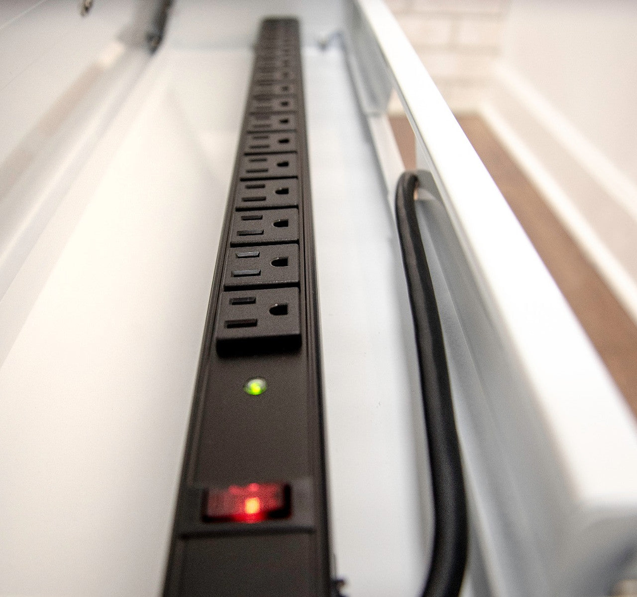 Luxor 16-Tablet / Chomebook Open Charging Cart